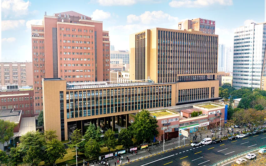 Blank image placeholder for the Renji Hospital listing card
